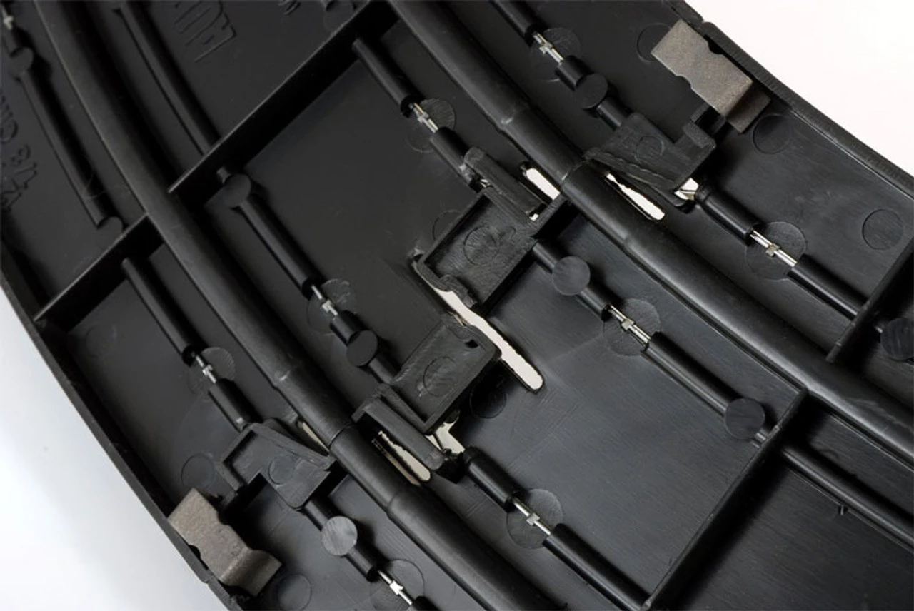 AFX HO Slot Car Track Clip 100-pack - Image 2