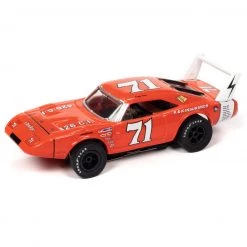Auto World 1969 Dodge Daytona Bobby Isaac Stock Car Legends Xtraction HO Slot Car