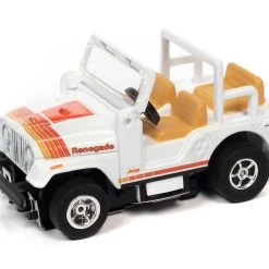 Auto World 1979 Jeep CJ-7 (White) X-Traction R34 HO Slot Car