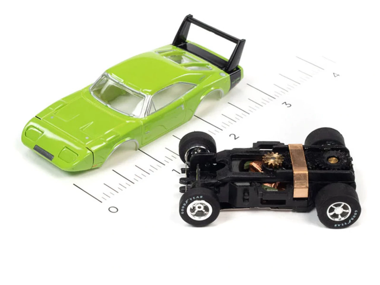 Auto World 1969 Dodge Charger Daytona (Green) X-Traction R35 HO Slot Car - Image 3