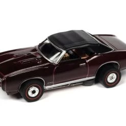 Auto World 1969 Pontiac GTO Convertible (Burgundy) Thunderjet HO Slot Car