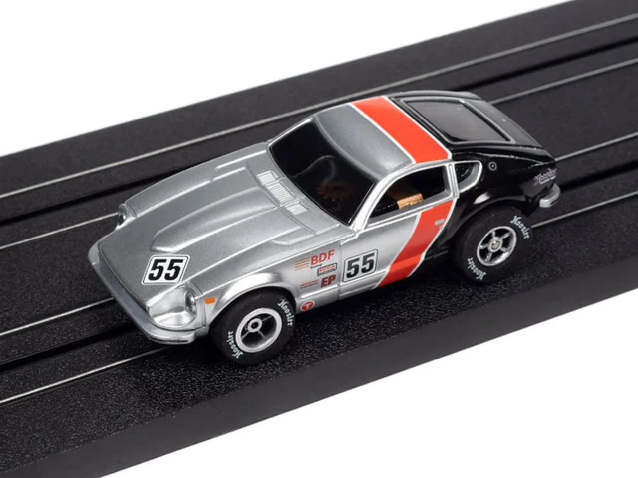 Auto World 1973 Datsun 24OZ (Silver/Red/Black) Import Heat X-Traction HO Slot Car - Image 2